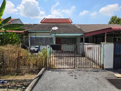 1.5-storey Terraced House For Sale in Banting,SGR