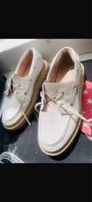 ***Pre loved timberland casual shoes to letgo***