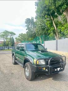 Toyota Hilux SR TURBO in Shah Alam, SGR