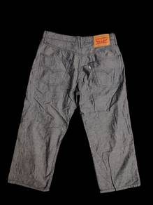 Levis 502 White tab 3 quarter
