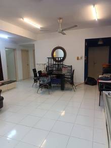 Condominium For Sale in Cyberia Crescent 1