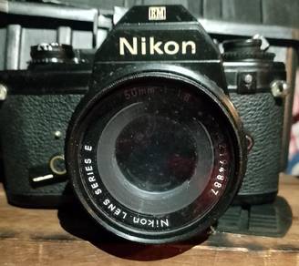 Camera Nikon rosak