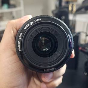 YONGNUO 35mm F/2 lens for Canon EF