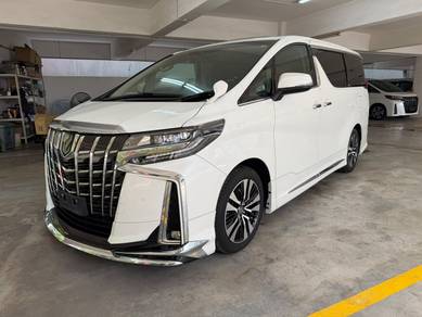 Toyota Alphard SC in Desa Petaling, KUL