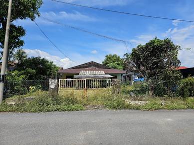 Semi-Detached House For Sale in Batu Gajah,PRK