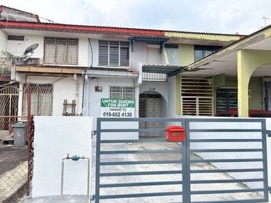 1.5-storey Terraced House For Rent in Nilai,NSN