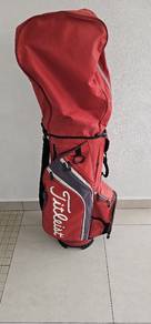 "Titleist' Golf Bag