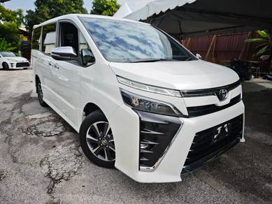 Toyota Voxy ZS KIRAMEKI III in Titiwangsa, KUL
