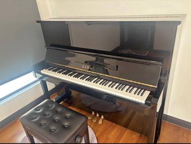 Elegant Black Kawai BL-12 For Sale