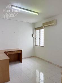 Apartment For Sale in Greenlane Heights Block A
