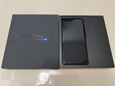 Vivo X200 Pro + Iqoo watch gt 2 (Bundle)