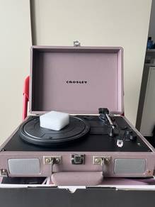 WTS Portable Turntable (URGENT SALE)