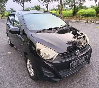 Perodua Axia G in Setia Alam, SGR