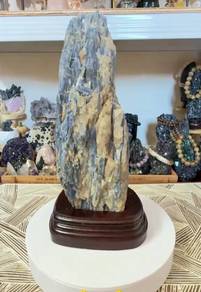 Kyanite raw stone