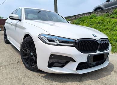 BMW 530e 530e M SPORT in Sungai Besi, KUL