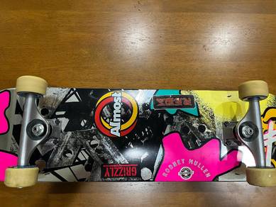 Almost mullen skateboard 8"0 complete custom