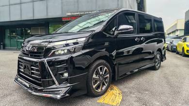 Toyota Voxy ZS KIRAMEKI III in Keramat, KUL