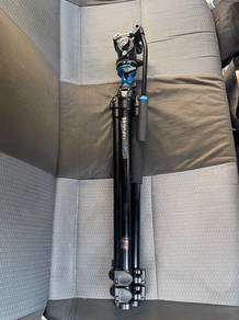 Tripod Benro (with cover)