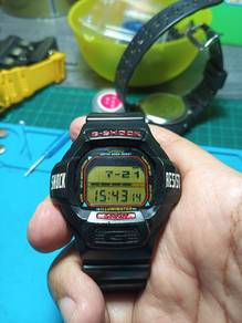 G SHOCK DW8040 g pusing.