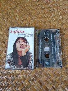 Kaset Safura
Sedalam Mana Cinta Mu