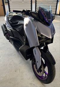 Yamaha XMAX