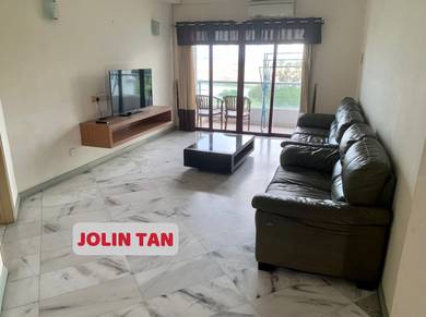 Condominium For Rent in Marina Bay Condominium