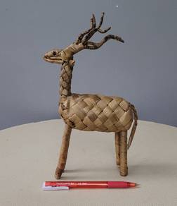 Deer puppet weaving from water hyacinth
