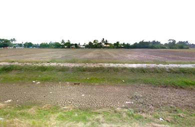 Others Land in Penaga, PNG