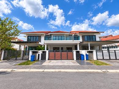 Terraced House For Sale in Alam Impian,SGR