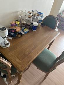 dinning table set (4 chairs)