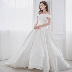 White off shoulder fishtail wedding dress RB0847