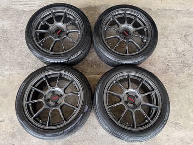 Rim ze40 gloss grey 16 inch clear brembo brake
