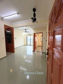 Condominium For Rent in Vista Condominium