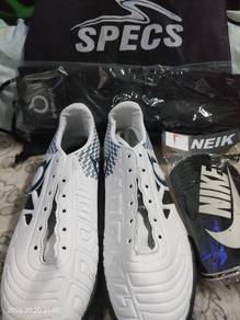 Kasut Futsal brand Ortuseight