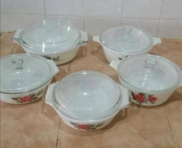 Pyrex cottage rose casserole bowl 5