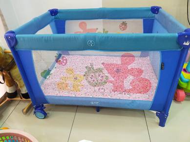 Playpen very new