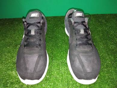 ITEM BUNDLE_Sport Shoes Black Color size 9uk