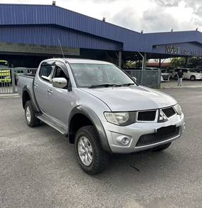 2010 Mitsubishi Triton