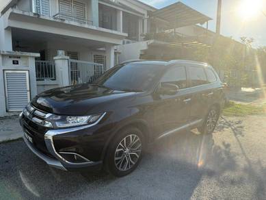 Mitsubishi Outlander 2.0 AWD in Puncak Alam, SGR