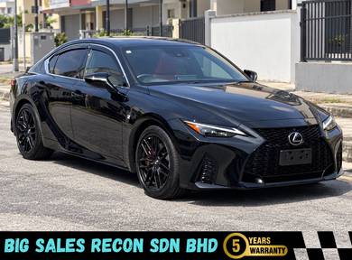 Lexus IS 300 F SPORT MODE BLACK in Puchong, SGR