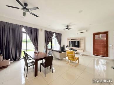 Semi-Detached House For Sale in Setia Alam,SGR