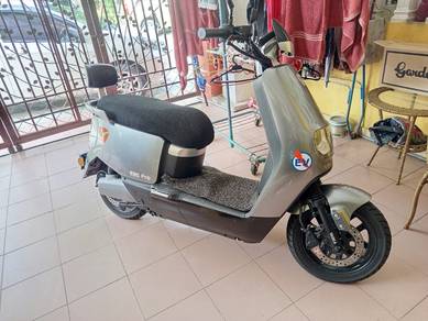 Yadea E8S Pro