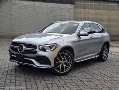 Mercedes Benz GLC300 300 4MATIC AMG LINE in Kota Damansara, SGR