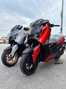 Yamaha XMAX