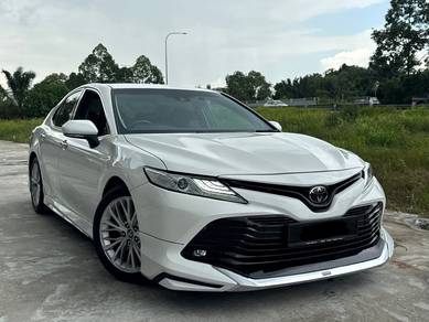 2021 Toyota Camry V