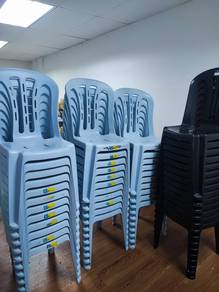 Kerusi Plastik Terpakai 47 Unit - Shah Alam