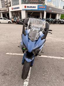Suzuki GSX S1000 F