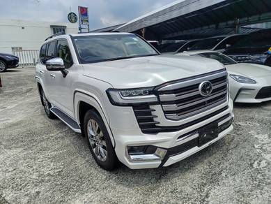 Toyota Land Cruiser ZX in Cheras, KUL