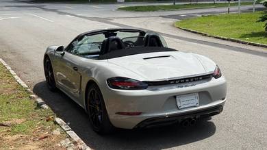 2022 Porsche Boxster 718