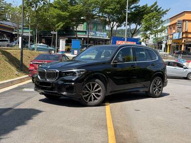 BMW X5 xDRIVE45e M SPORT in Bandar Puteri Puchong, SGR